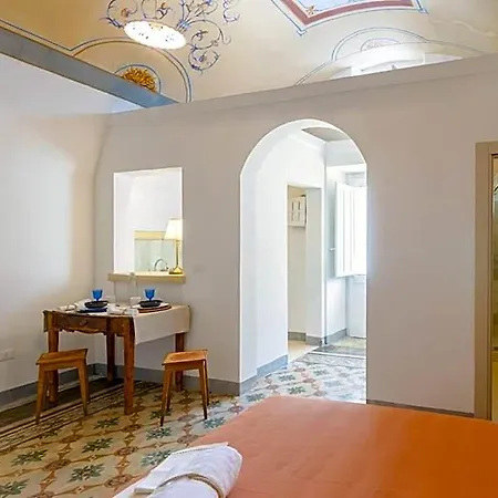 Il Cortile Dei Nonni 3*