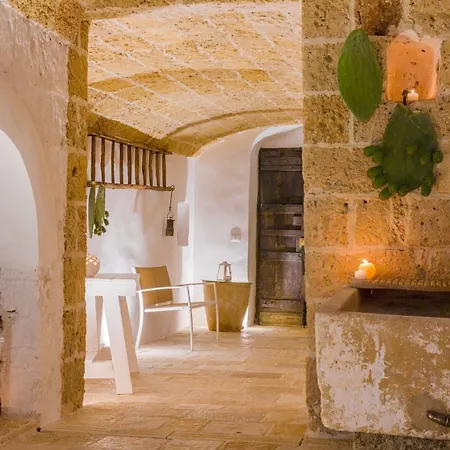 Il Cortile Dei Nonni B&B 모르치아노 디 루카